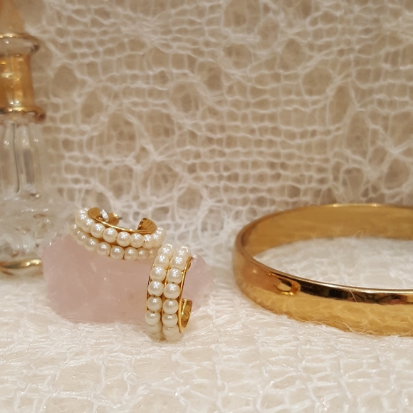 Vintage Faux Pearl Hoop Earrings - Picture 2 of 4